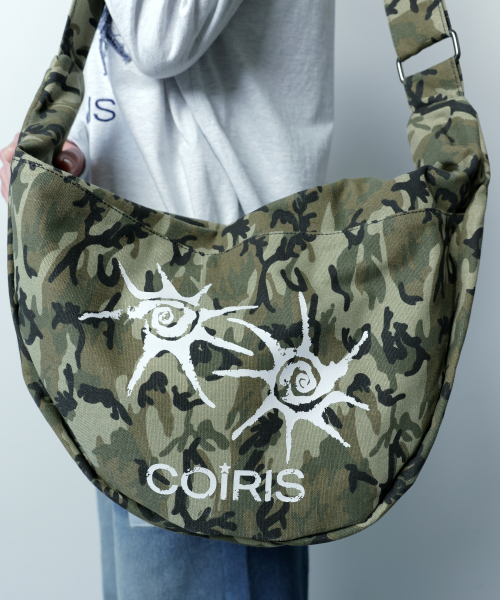 COIRIS(コイリス)の「ラキカモクロスバッグ 男女共用(メッセンジャーバッグ・レディース・カーキ・FREE)」の2枚目の写真