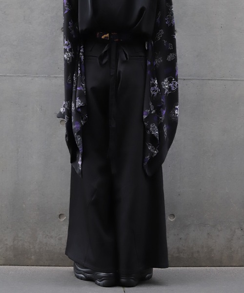 REZEN(リゼン)の「護符刺繍ワイドパンツ(その他パンツ・メンズ・ライトグレー/ローズ・MEDIUM/LARGE/SMALL)」の16枚目の写真