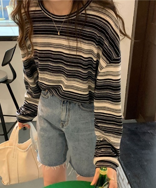 Flugge(フラッジー)の「デザインボーダーロンT(Tシャツ/カットソー・レディース・ブラック/グリーン・MEDIUM/LARGE)」の6枚目の写真