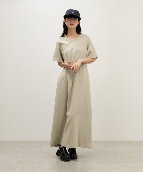 ADAM ET ROPE'(アダムエロペ)の「【WEB限定】アシンメトリータックワンピース(ワンピース・レディース・ブラック/ライトグレー/チャコールグレー・FREE)」の10枚目の写真