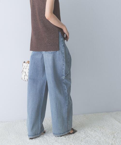 URBAN RESEARCH ROSSO WOMEN(アーバンリサーチ ロッソ)の「ELENDEEK PANEL TUK DENIM WIDE PANTS(その他パンツ・レディース・ライトブルー・2)」の3枚目の写真