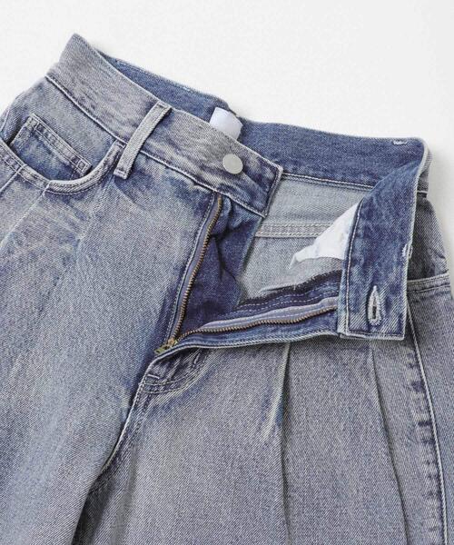 URBAN RESEARCH ROSSO WOMEN(アーバンリサーチ ロッソ)の「ELENDEEK PANEL TUK DENIM WIDE PANTS(その他パンツ・レディース・ライトブルー・2)」の10枚目の写真