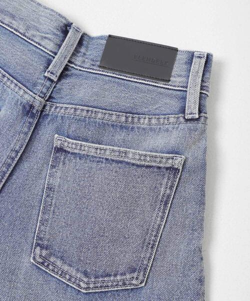 URBAN RESEARCH ROSSO WOMEN(アーバンリサーチ ロッソ)の「ELENDEEK PANEL TUK DENIM WIDE PANTS(その他パンツ・レディース・ライトブルー・2)」の13枚目の写真