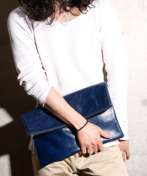 BICASH(ビカーシ)の「BICASH ビカーシ / レザークラッチバッグ / B816(クラッチバッグ・メンズ・ブラウン/ダークブラウン/レッド/ブラック/ネイビー/グリーン・FREE)」の5枚目の写真