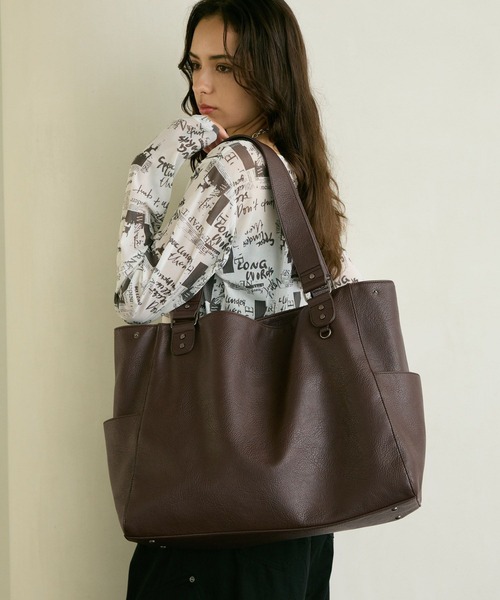 PBLIM（ページボーイリム）の「《UNISEX/ポーチ付き/PCポケット/A4サイズ収納可能》ガセットトートバッグ（トートバッグ・レディース・ブラウン/ブラック・FREE）」の3枚目の写真
