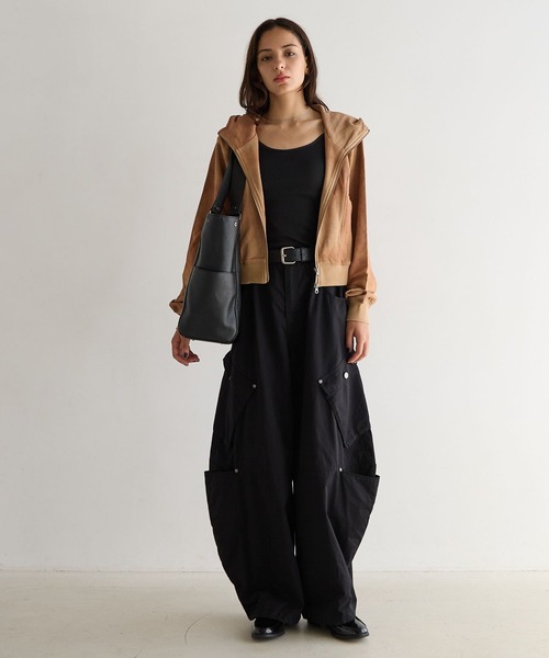 PBLIM（ページボーイリム）の「《UNISEX/ポーチ付き/PCポケット/A4サイズ収納可能》ガセットトートバッグ（トートバッグ・レディース・ブラウン/ブラック・FREE）」の9枚目の写真