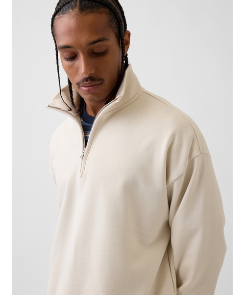 GAP（ギャップ）の「ヘビーウェイト オーバーサイズ 1/4ジップアップ プルオーバー（スウェット・メンズ・ブラウン/ホワイト/チャコールグレー/ネイビー/ブラック・XS/S/M/L/XL）」の18枚目の写真