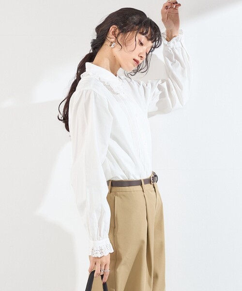 SHIPS Colors(シップス カラーズ)の「〈手洗い可能〉レースカラー ピンタック シャツ◇(Tシャツ/カットソー・レディース・オフホワイト/ライトブルー/ブラック・ONE SIZE)」の10枚目の写真