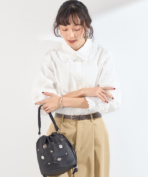 SHIPS Colors(シップス カラーズ)の「〈手洗い可能〉レースカラー ピンタック シャツ◇(Tシャツ/カットソー・レディース・オフホワイト/ライトブルー/ブラック・ONE SIZE)」の12枚目の写真