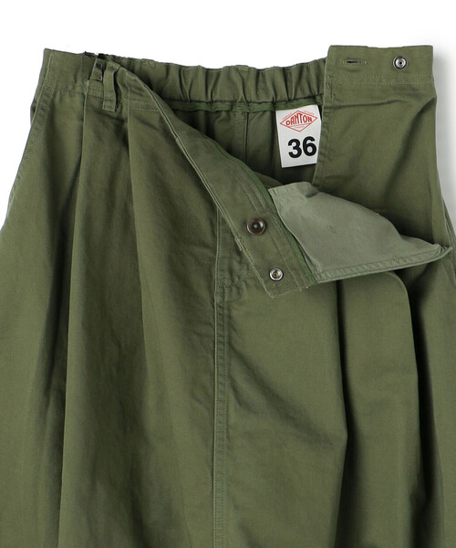 DANTON(ダントン)の「Women's Back Satin Cocoon Skirt(スカート・レディース・オリーブ/ベージュ/ブラック・38/36)」の5枚目の写真