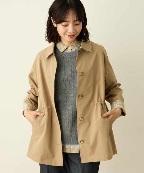 DECOY SINCE 1981(デコイシンスイチキュウハチイチ)の「【Liberty】リバティプリントステンカラーコート【はっ水】(その他アウター・レディース・ベージュ/ネイビー・9号/11号)」の1枚目の写真
