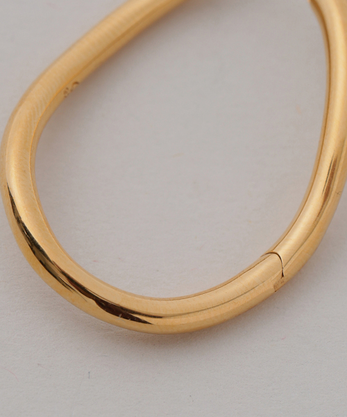 VERMEIL par iena(ヴェルメイユパーイエナ)の「JOSEPHINE STUDIO ジョセフィン・ストゥディオ Thorn Hoop Oval Plated(ピアス(両耳用)・レディース・ゴールド・FREE)」の4枚目の写真