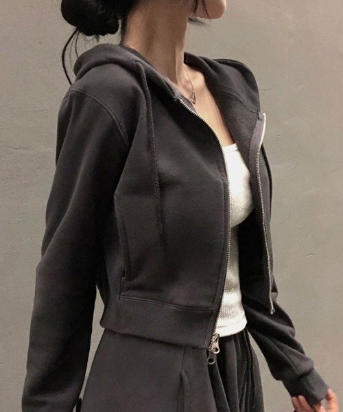 AMAJI(アマジ)の「フード付き ダブルジップ スウェット パンツ セットアップ(セットアップ・レディース・ネイビー/ライトグレー/ホワイト/ダークグレー・MEDIUM/SMALL)」の3枚目の写真