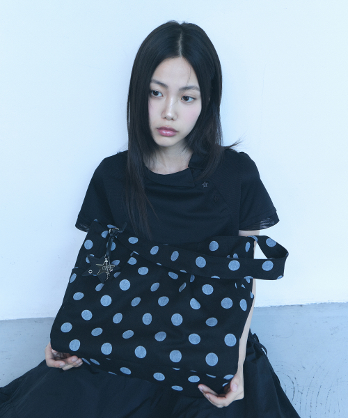 OART（オアート）の「Dot Pleats Shoulder Bag [BLACK]（ショルダーバッグ・レディース・その他・FREE）」の5枚目の写真