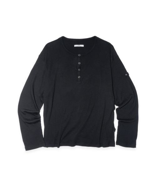 ETCE(イーティーシーイー)の「グラフィックヘンリーネック長袖Tシャツ(Tシャツ/カットソー・レディース・その他・MEDIUM/LARGE)」の1枚目の写真
