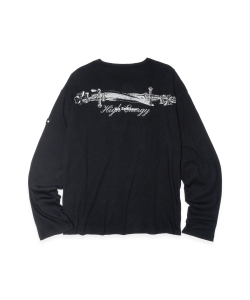 ETCE(イーティーシーイー)の「グラフィックヘンリーネック長袖Tシャツ(Tシャツ/カットソー・レディース・その他・MEDIUM/LARGE)」の2枚目の写真