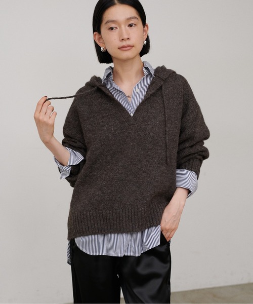LARUTA（ラルータ）の「【LARUTA】［WEB限定］モヘアフード付きスキッパープルオーバー（ニット/セーター・レディース・チャコールグレー/ブラウン/レッド・FREE）」の15枚目の写真