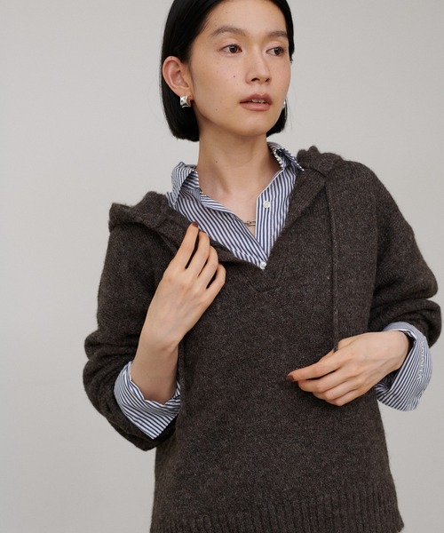 LARUTA（ラルータ）の「【LARUTA】［WEB限定］モヘアフード付きスキッパープルオーバー（ニット/セーター・レディース・チャコールグレー/ブラウン/レッド・FREE）」の16枚目の写真