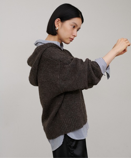LARUTA（ラルータ）の「【LARUTA】［WEB限定］モヘアフード付きスキッパープルオーバー（ニット/セーター・レディース・チャコールグレー/ブラウン/レッド・FREE）」の17枚目の写真