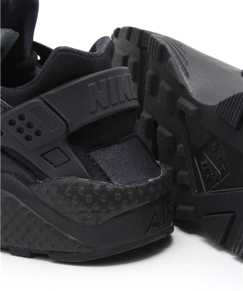 NIKE（ナイキ）の「NI エアハラチ①（スニーカー・レディース・ブラック/ホワイト・23cm/23.5cm/24cm/24.5cm）」の3枚目の写真