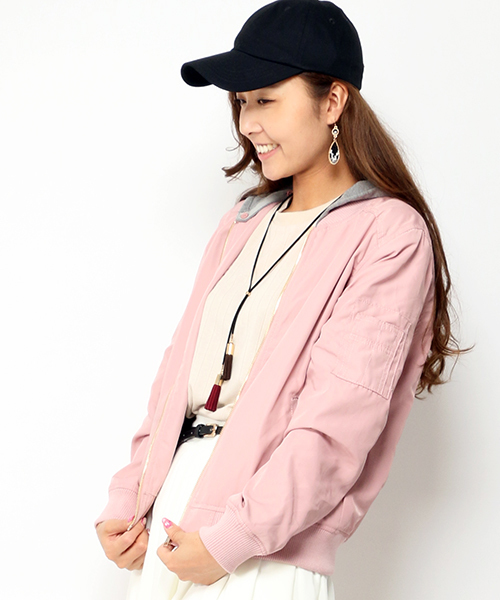 VENCEEXCHANGE（ヴァンスエクスチェンジ）の「フード付MA-1（MA-1・レディース・ブラック/ダークグリーン/梅・MEDIUM）」の3枚目の写真