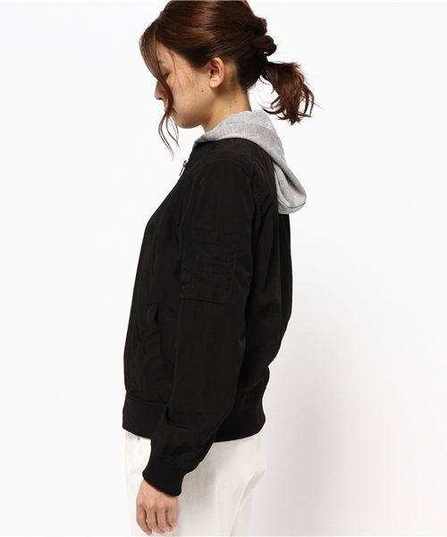 VENCEEXCHANGE（ヴァンスエクスチェンジ）の「フード付MA-1（MA-1・レディース・ブラック/ダークグリーン/梅・MEDIUM）」の5枚目の写真