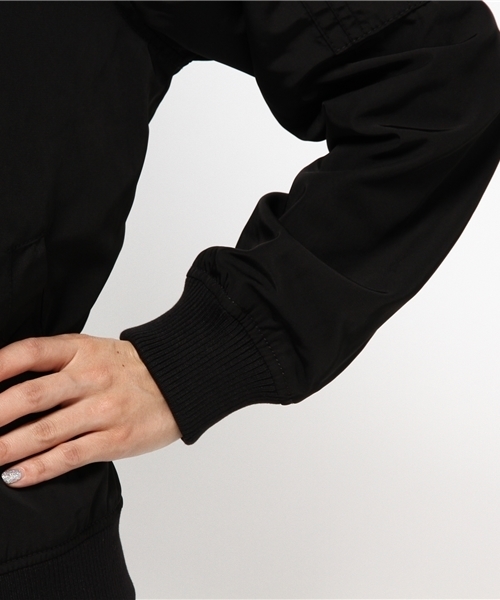 VENCEEXCHANGE（ヴァンスエクスチェンジ）の「フード付MA-1（MA-1・レディース・ブラック/ダークグリーン/梅・MEDIUM）」の8枚目の写真