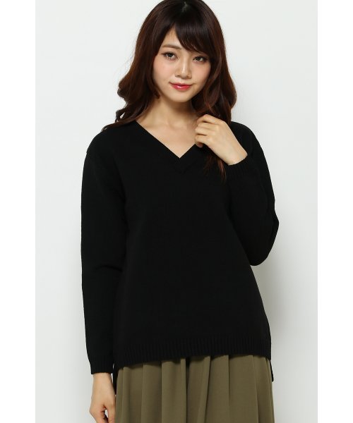 VENCEEXCHANGE(ヴァンスエクスチェンジ)の「ポリウーリーVネックニット (ニット/セーター・レディース・コーラル/ブラック/オフホワイト/ライトブラウン・MEDIUM)」の3枚目の写真