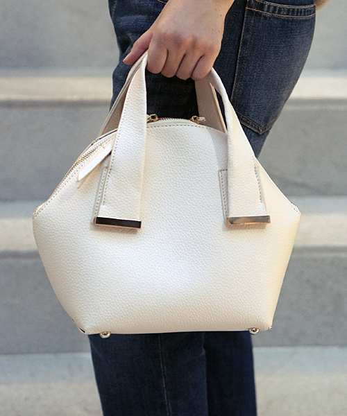 laboratory work（ラボラトリーワーク）の「シボ革ハンドバック（ハンドバッグ・レディース・アイボリー/サックスブルー/ネイビー/オフホワイト・フリー）」の11枚目の写真