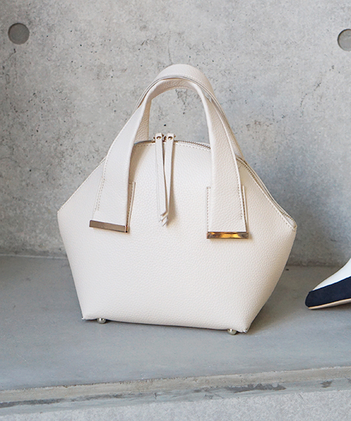 laboratory work（ラボラトリーワーク）の「シボ革ハンドバック（ハンドバッグ・レディース・アイボリー/サックスブルー/ネイビー/オフホワイト・フリー）」の7枚目の写真