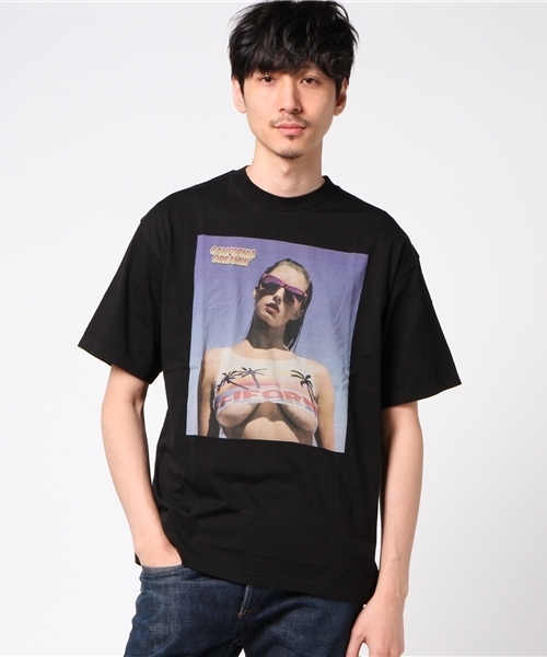 HYSTERIC GLAMOUR（ヒステリックグラマー）の「TR-CA DREAMIN’-RE プリント Tシャツ（Tシャツ/カットソー・メンズ・ホワイト/ブラック/イエロー・X-SMALL/SMALL/MEDIUM/LARGE）」の16枚目の写真