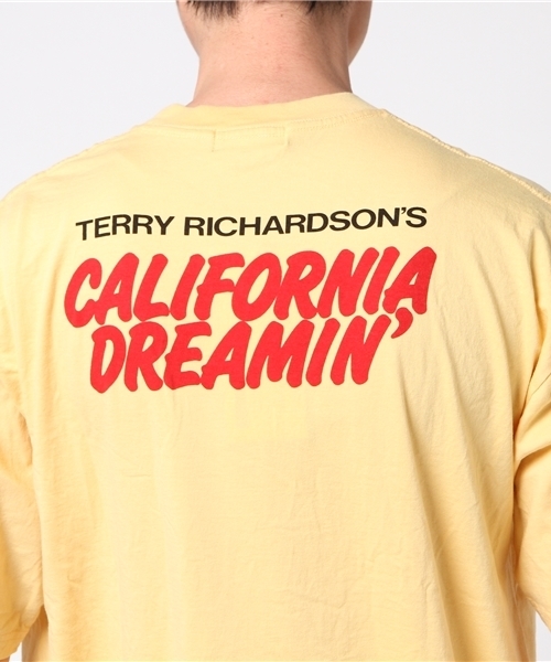 HYSTERIC GLAMOUR（ヒステリックグラマー）の「TR-CA DREAMIN’-RE プリント Tシャツ（Tシャツ/カットソー・メンズ・ホワイト/ブラック/イエロー・X-SMALL/SMALL/MEDIUM/LARGE）」の11枚目の写真