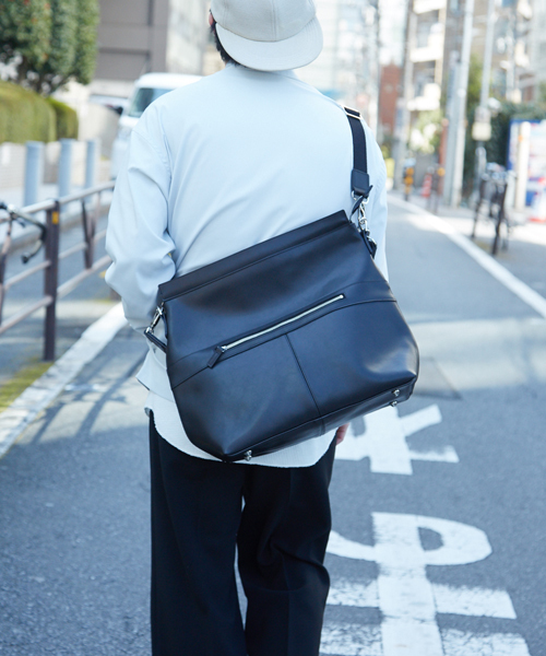 STUDIOUS（ステュディオス）の「【STUDIOUS】スムースレザーショルダー