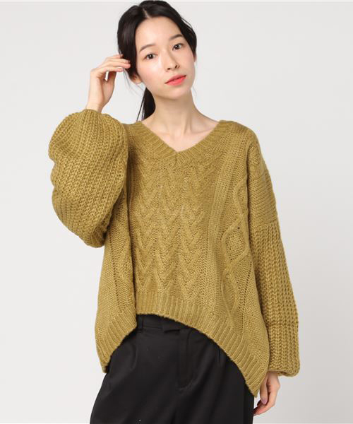 MERLOT（メルロー）の「Vネックケーブルニットセーター0063z（ニット/セーター・レディース・ブラック/パープル/レッド/アイボリー/マスタード・FREE）」の8枚目の写真