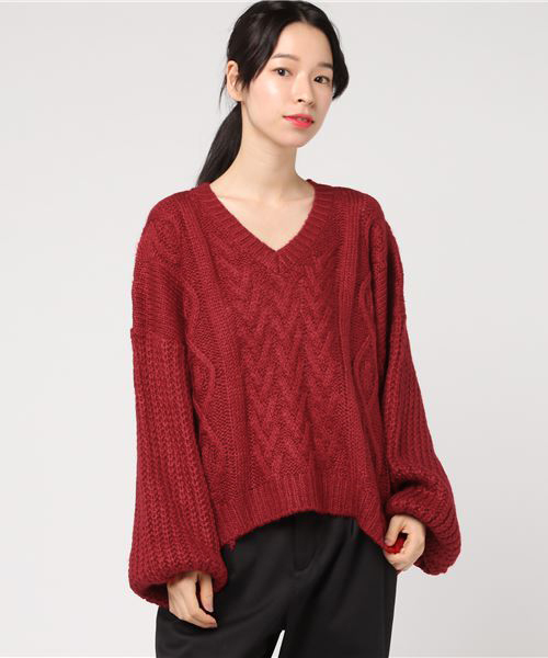 MERLOT（メルロー）の「Vネックケーブルニットセーター0063z（ニット/セーター・レディース・ブラック/パープル/レッド/アイボリー/マスタード・FREE）」の6枚目の写真