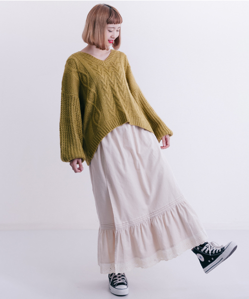 MERLOT（メルロー）の「Vネックケーブルニットセーター0063z（ニット/セーター・レディース・ブラック/パープル/レッド/アイボリー/マスタード・FREE）」の9枚目の写真