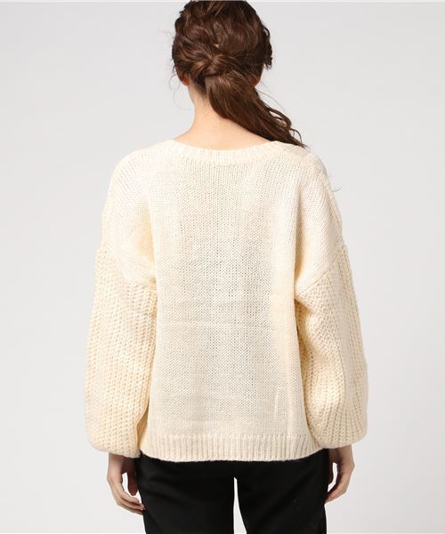 MERLOT（メルロー）の「Vネックケーブルニットセーター0063z（ニット/セーター・レディース・ブラック/パープル/レッド/アイボリー/マスタード・FREE）」の13枚目の写真