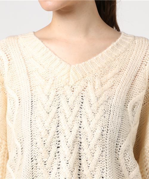 MERLOT（メルロー）の「Vネックケーブルニットセーター0063z（ニット/セーター・レディース・ブラック/パープル/レッド/アイボリー/マスタード・FREE）」の10枚目の写真