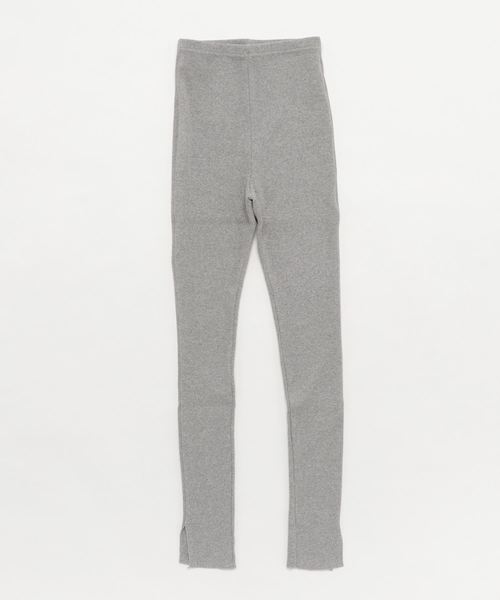 SHIPS（シップス）の「サイドスリットレギンスパンツ◇（レギンス/スパッツ・レディース・ブラック/オリーブ/ベージュ/グレー・ONE SIZE）」の2枚目の写真