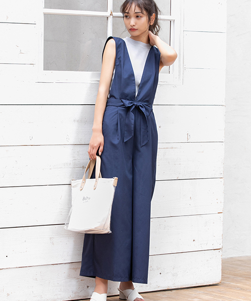 fifth（フィフス）の「【SET】ウエストリボンコンビネゾン×ノースリニット（つなぎ/オールインワン・レディース・ブラック/ベージュ/ネイビー/グレー・MEDIUM）」の4枚目の写真