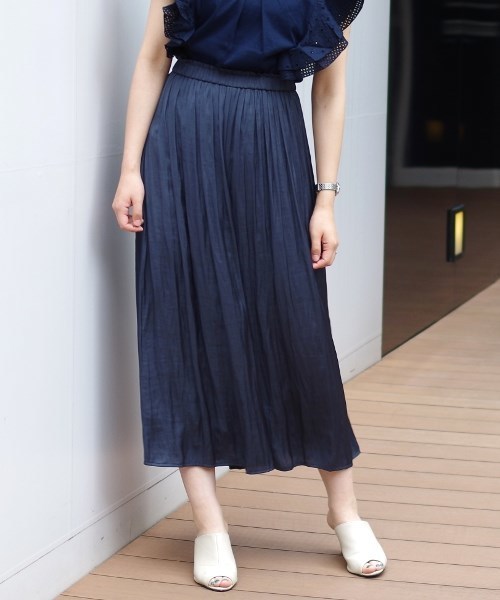 NARACAMICIE(ナラカミーチェ)の「ウエッティサテンギャザーガウチョパンツ(その他パンツ・レディース・カーキ/ブルー/ボルドー・MEDIUM)」の18枚目の写真