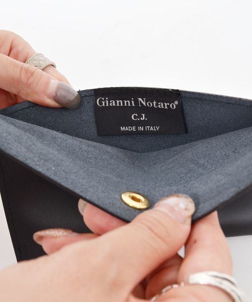 SHIPS（シップス）の「Carol J:ラウンドバックルコンビショルダー◇（ショルダーバッグ・レディース・ブラック/キャメル・ONE SIZE）」の5枚目の写真