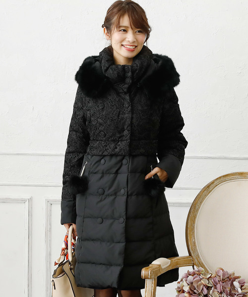 ElegChic(エレグシック)の「ペイズリーエンブロイダリーフード ロング ダウンコート 結婚式対応(ダウンジャケット/コート・レディース・ブラック/ベージュ/ピンクベージュ・M/L)」の2枚目の写真