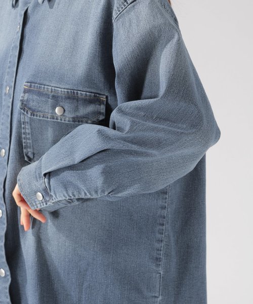 BAYFLOW（ベイフロー）の「デニムビックシャツ（シャツ/ブラウス・レディース・サックスブルー/インディゴブルー・MEDIUM）」の4枚目の写真