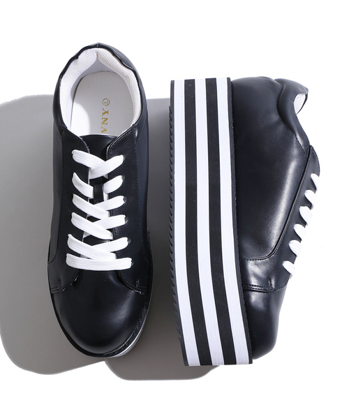 WEGO（ウィゴー）の「WEGO/ラインソールスニーカー（スニーカー・レディース・ホワイト/ブラック・MEDIUM/LARGE）」の8枚目の写真