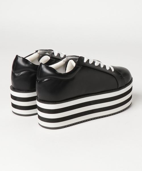 WEGO（ウィゴー）の「WEGO/ラインソールスニーカー（スニーカー・レディース・ホワイト/ブラック・MEDIUM/LARGE）」の3枚目の写真