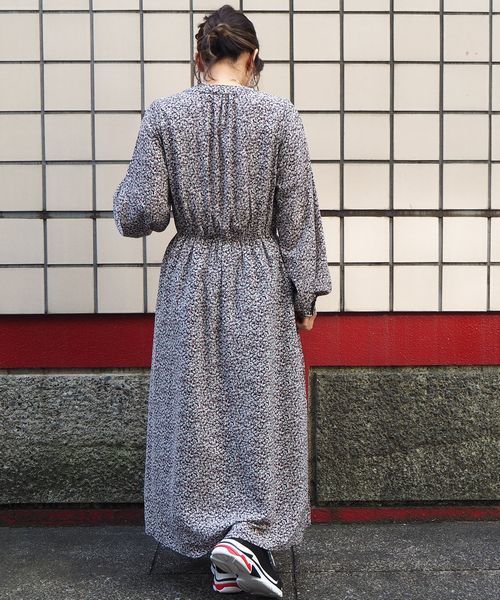 tiptop(ティップトップ)の「キーネック前釦ワンピース(ワンピース・レディース・ネイビー/オフホワイト/グリーン/ダークグレー・FREE)」の14枚目の写真