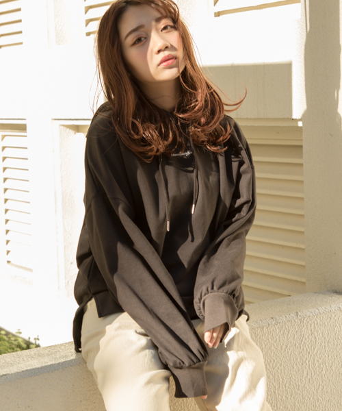 apres jour（アプレジュール）の「刺繍ロゴフーディ【ZOZOTOWN限定アイテム】（パーカー・レディース・ブラック/ベージュ/ラベンダー・フリー）」の13枚目の写真