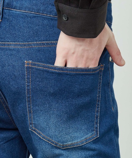 MONO-MART（モノマート）の「スーパーストレッチテーパードスキニーデニムパンツ（デニムパンツ・メンズ・ライトブルー/ブラック/ブルー/ダークインディゴブルー/ブラック系その他/ライトインディゴブルー/ブルー系その他/ワンウォッシュ/ブルー系その他3・S/M/L/XL）」の11枚目の写真