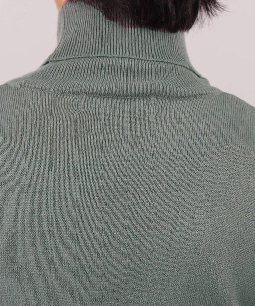 ８(eight)（エイト）の「カシミアタッチ タートルネック ニットセーター（ニット/セーター・メンズ・ブラック/ベージュ/ネイビー/チャコール/ホワイト・LARGE/MEDIUM/X-LARGE）」の9枚目の写真